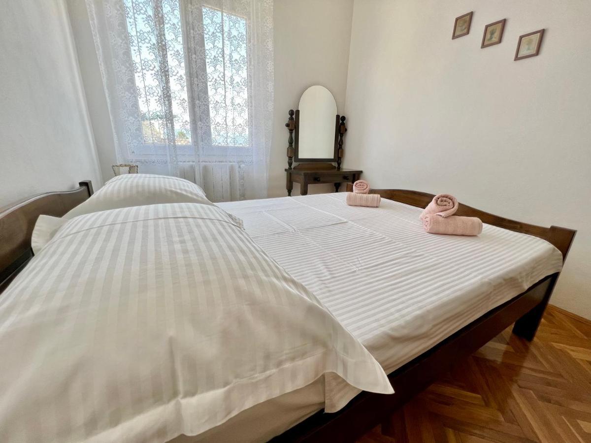 Villa Slatine Apartment Vila *