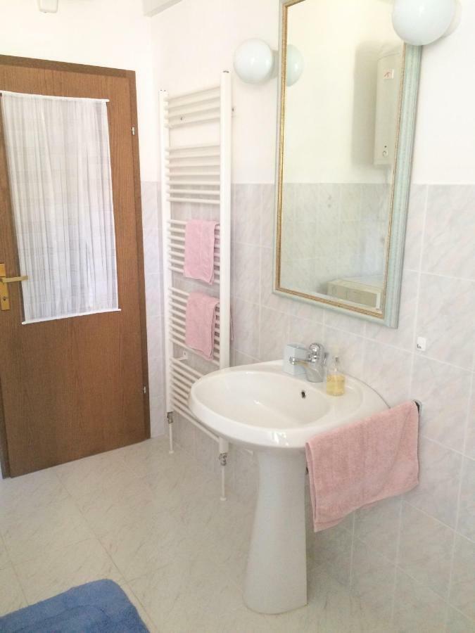 Villa Slatine Apartment Vila Slatine